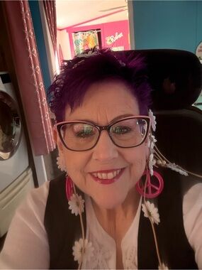 Meet your Posher, Debbie aka Hot Wheels4ever!